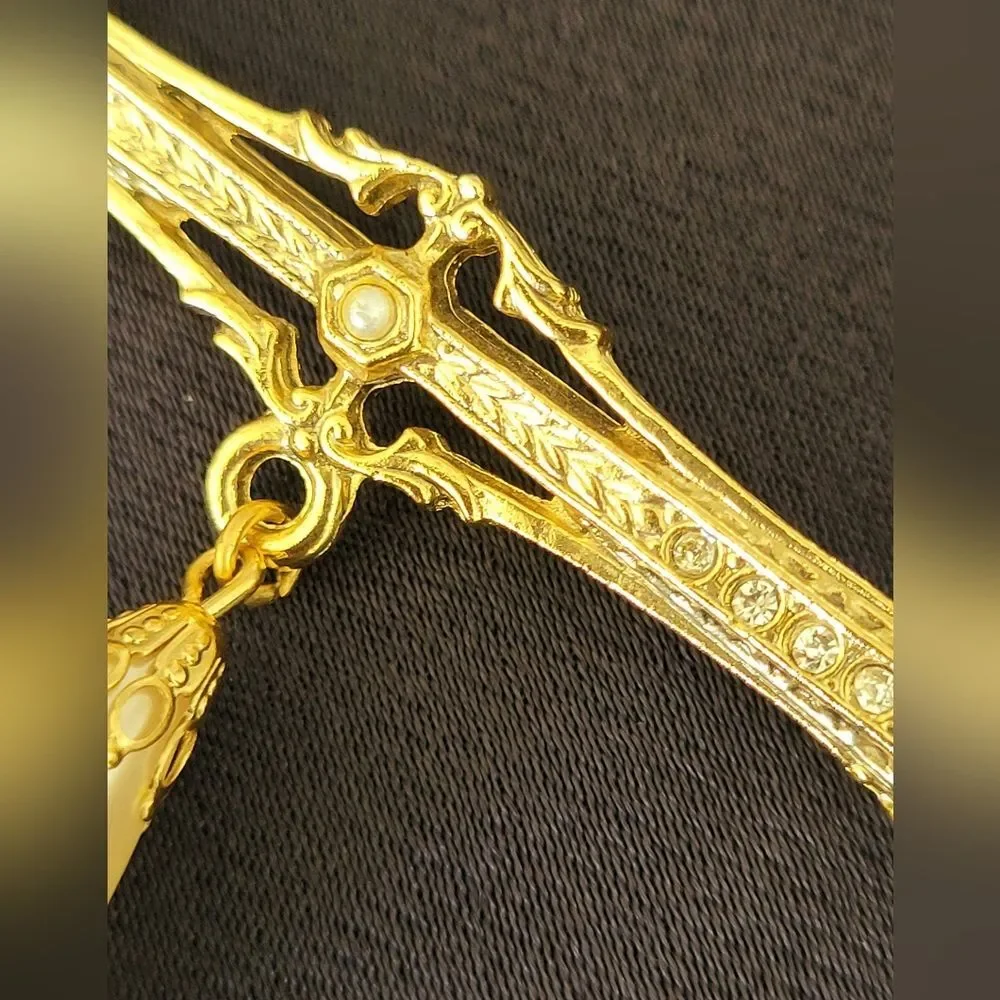 Vintage Gold Tone Bar Brooch with Faux Pearl Drop
